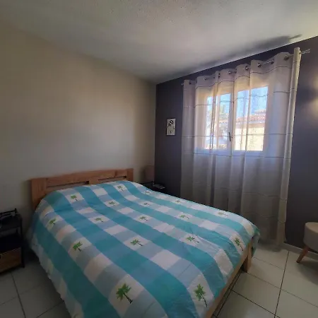 Port 3 Pieces Climatise 80m2 Proche De Apartamento *